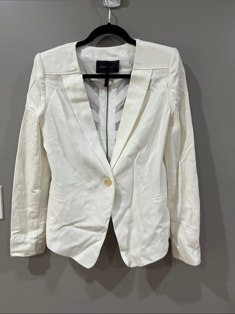 BCBGMaxAzria Cream Single-Button Notch Lapel Blazer